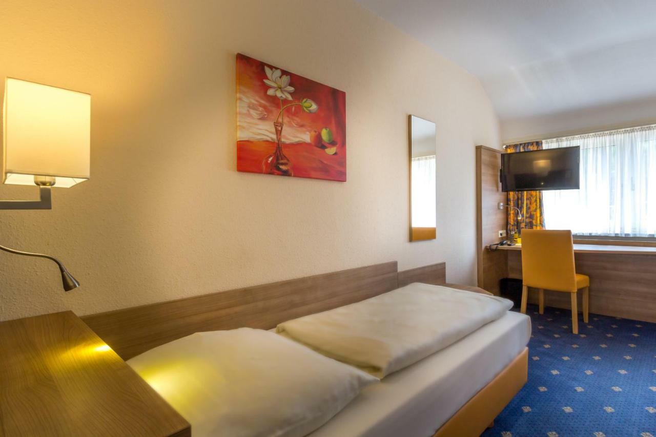 Roemerhof Stuttgart Ngoại thất bức ảnh