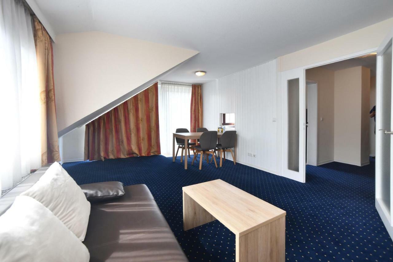 Roemerhof Stuttgart Ngoại thất bức ảnh