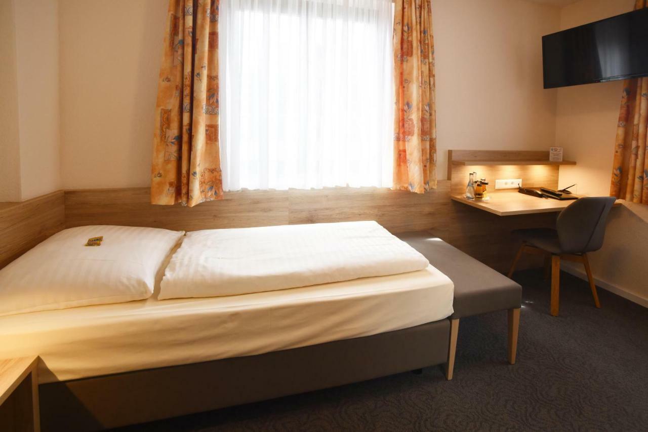Roemerhof Stuttgart Ngoại thất bức ảnh