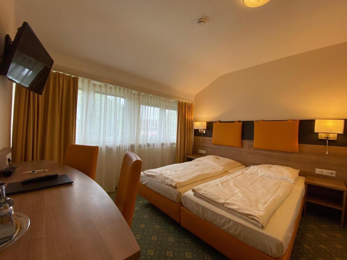 Roemerhof Stuttgart Ngoại thất bức ảnh
